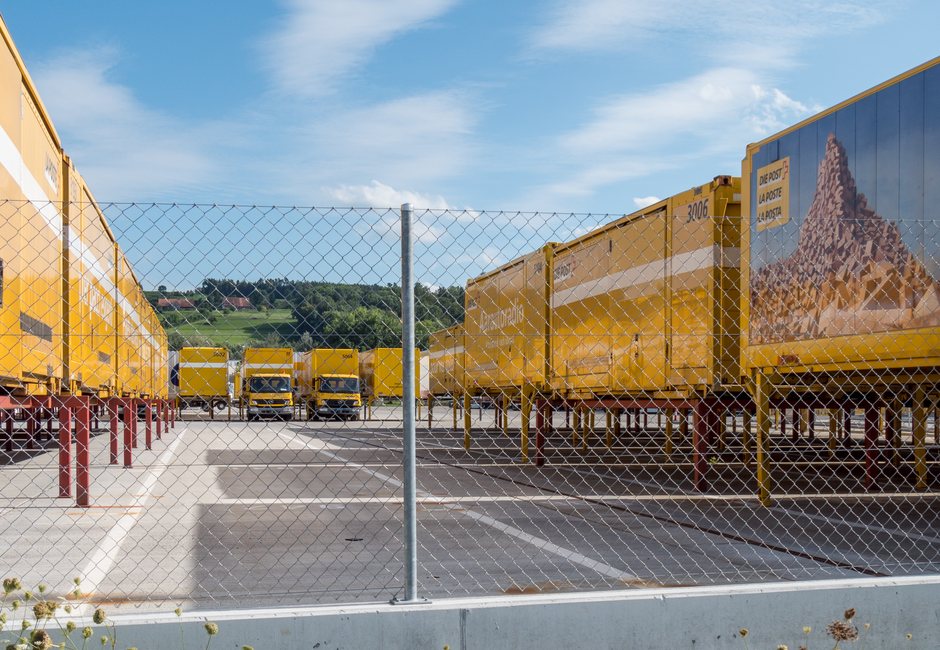 Courex modern parcel distribution facility and terminal operations